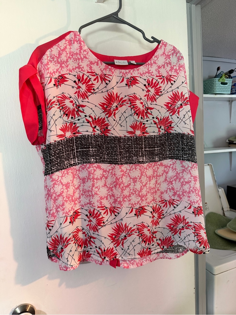 Kim Rogers Pink and Red Floral Short Sleeve Blouse